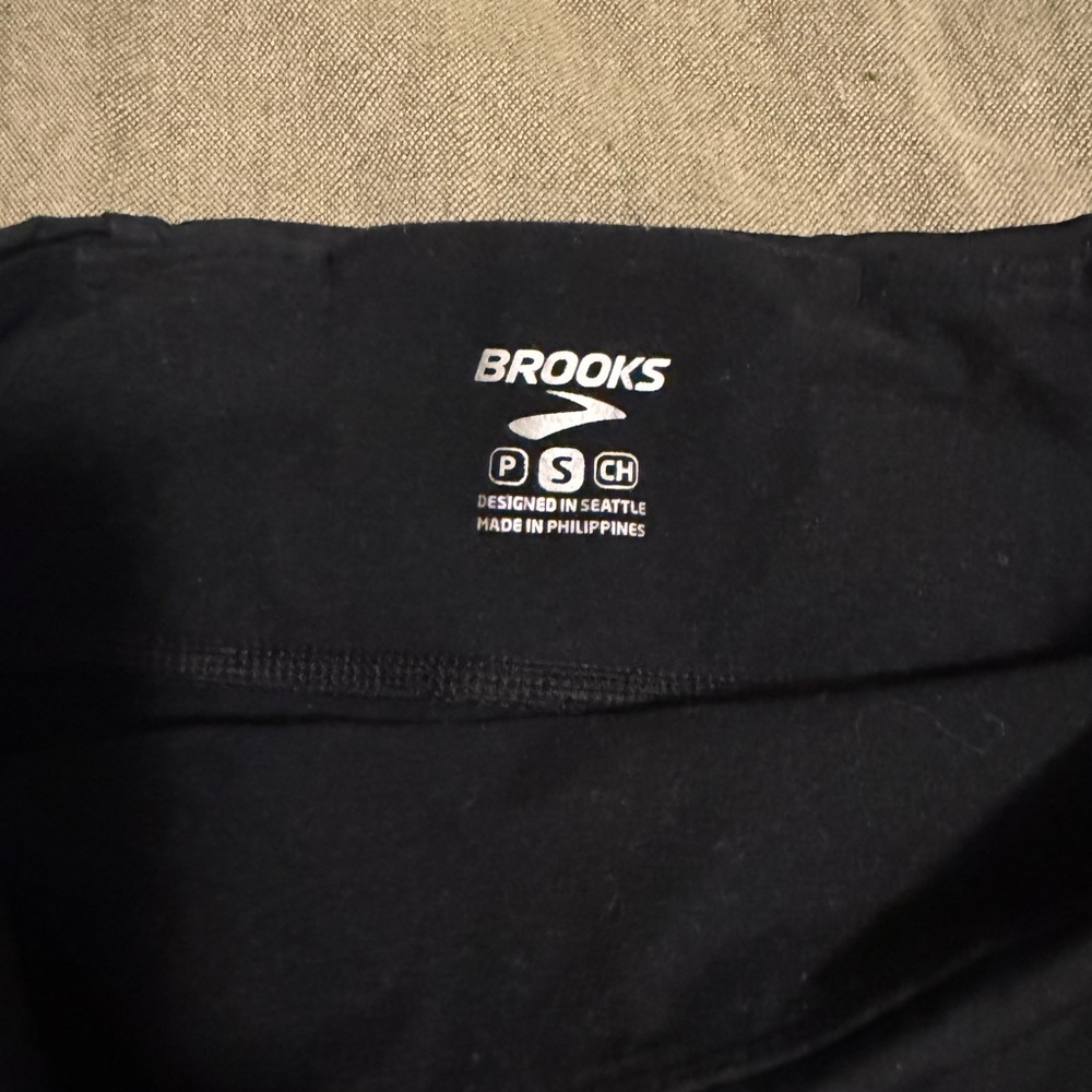 Brooks Women's Thermal Black Leggings